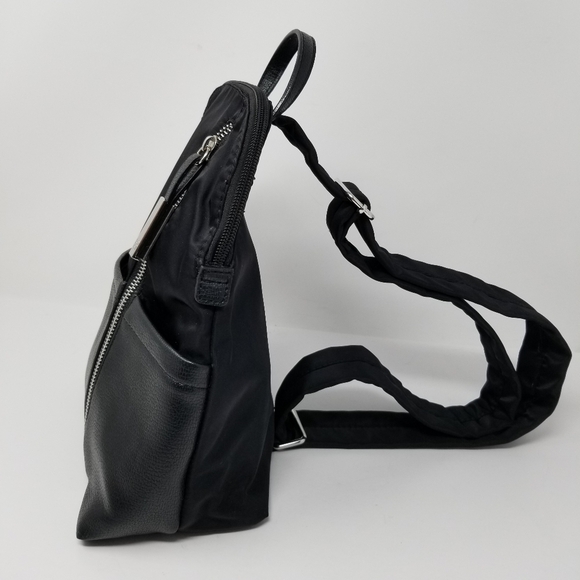 TUTILO New York Black Backpack One Shoulder 5 pocket Size 10X11 Inches FLAW - Picture 14 of 15